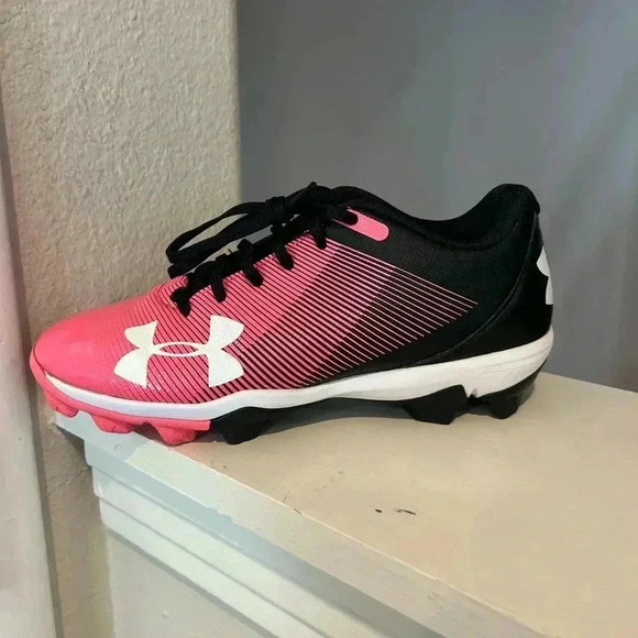 Under Armour Boys Leadoff Low RM 1297316-002 Pink Baseball Cleats Shoes Size 3Y - Picture 4 of 11